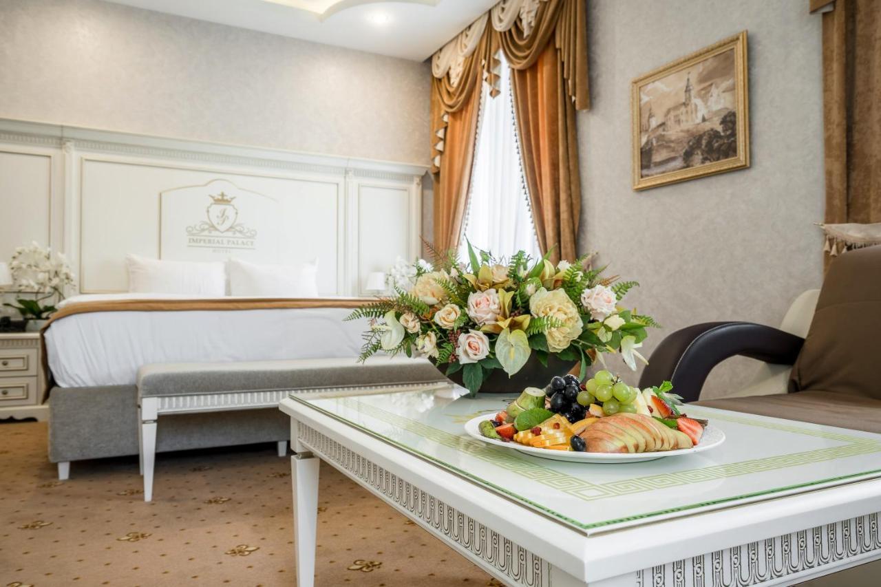 Imperial Palace Hotel Minsk Buitenkant foto