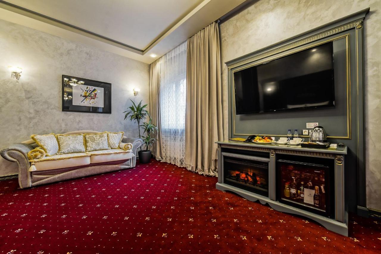 Imperial Palace Hotel Minsk Buitenkant foto